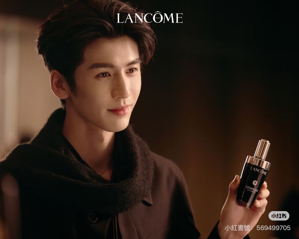 張凌赫蘭蔻拍攝花絮流出、直接帥到癲狂！高級臉暴擊「側臉線條＋乾淨膚況」根本自帶濾鏡，快截圖當桌布！-3