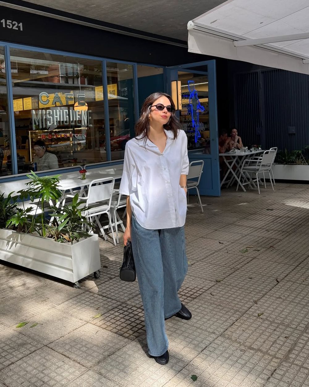 拿出筆記照抄！韓妞「夏天牛仔褲」寶藏穿法！緊身款回歸時尚圈、整身丹寧是今年關鍵字？！-7