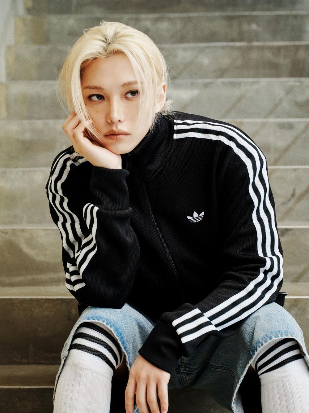 最狂愛迪達代言人Felix同款都找到了！球鞋、外套、褲子「從頭到腳」菲菲身上的都要入手！-9