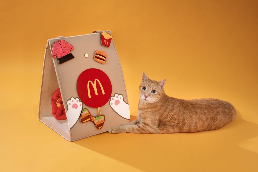 麥當勞也開賣寵物用品？超可愛「薯條漢堡裝飾貓咪小屋、超實用小背包」購買方式看這邊！-3