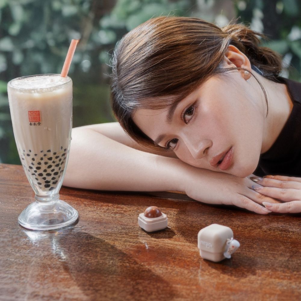 2026跨界最強聯手！FreshO2 x 春水堂把「珍珠奶茶」變腮紅、唇彩，台味限定彩妝伴手禮，觀光客都來搶！-10