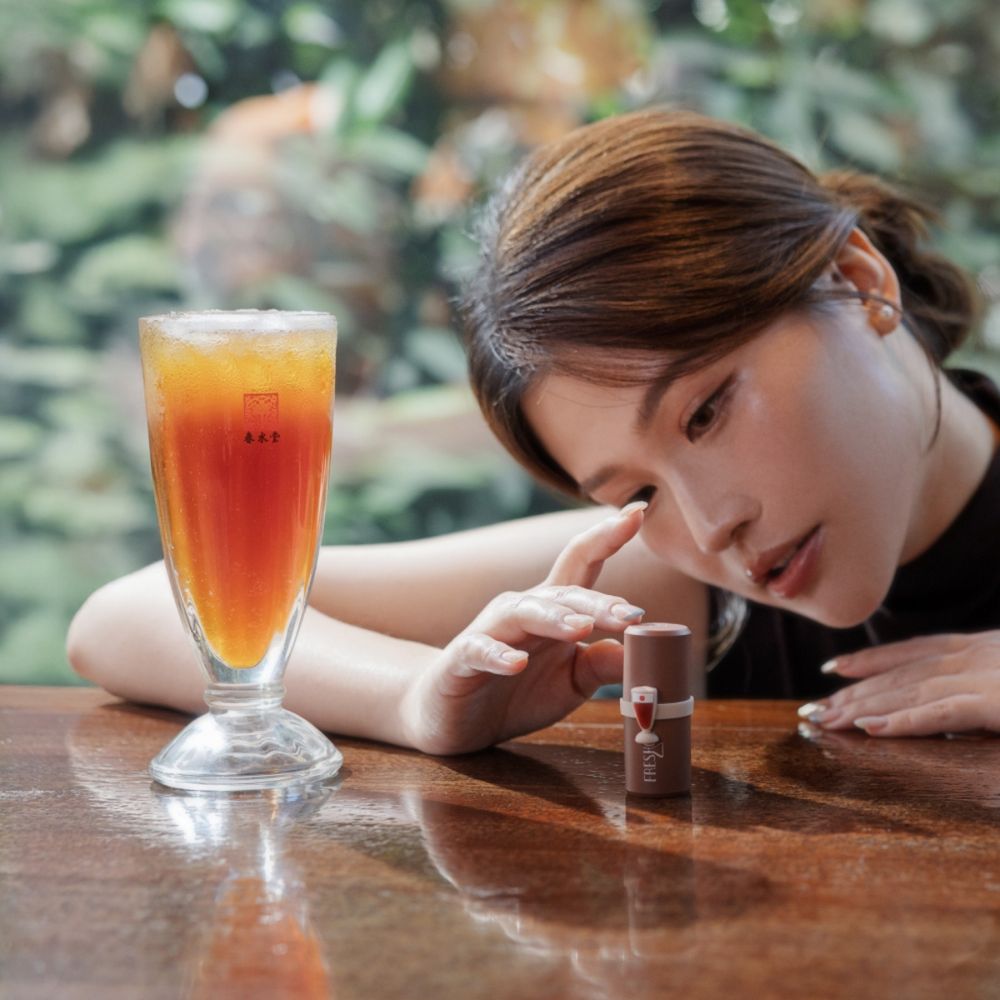 2026跨界最強聯手！FreshO2 x 春水堂把「珍珠奶茶」變腮紅、唇彩，台味限定彩妝伴手禮，觀光客都來搶！-11