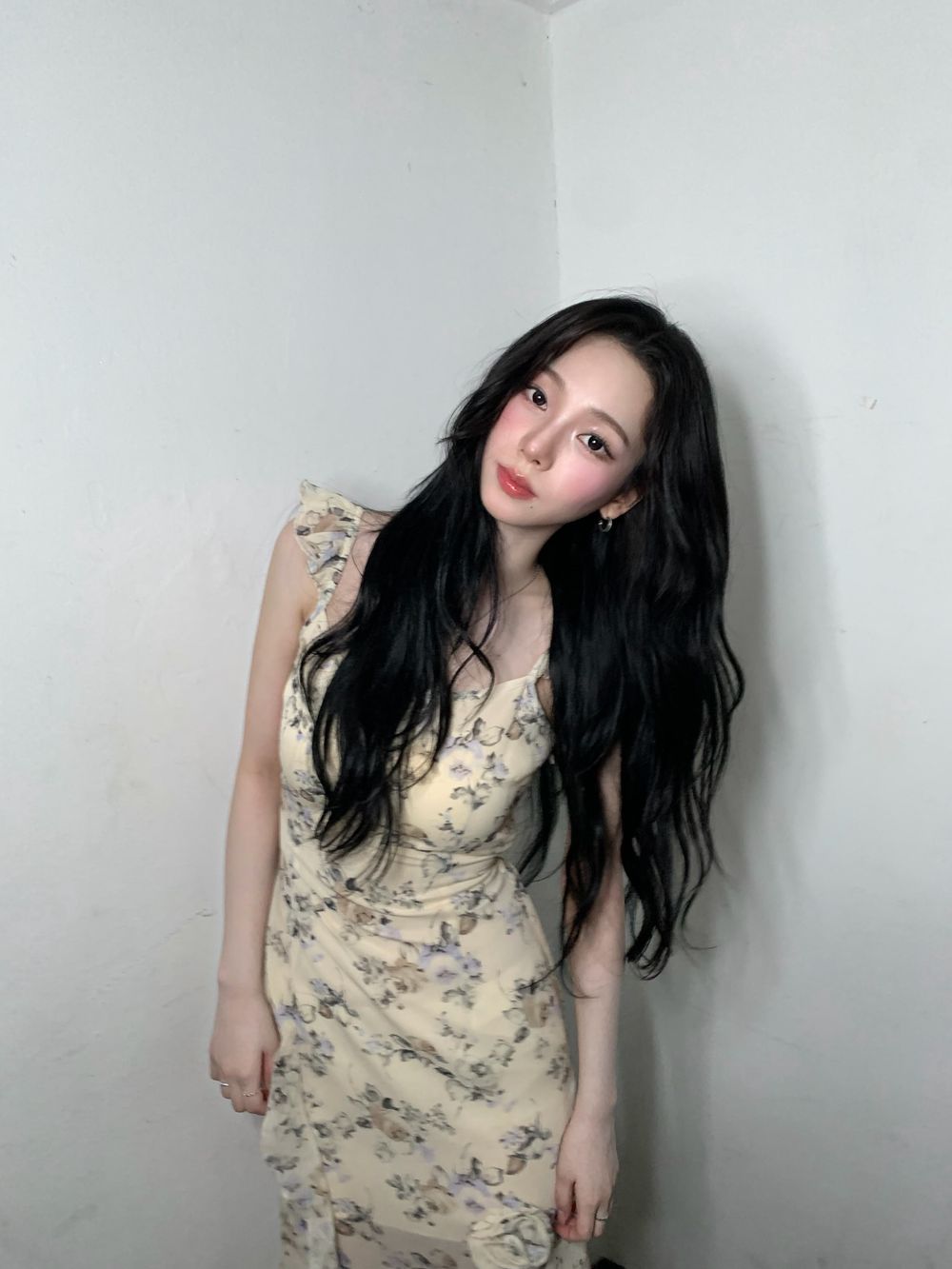 MZ世代票選「最想擁有的臉孔」KPOP女偶像！ASA極品貓系顏，Winter、Sullyoon精靈美貌都上榜！-12