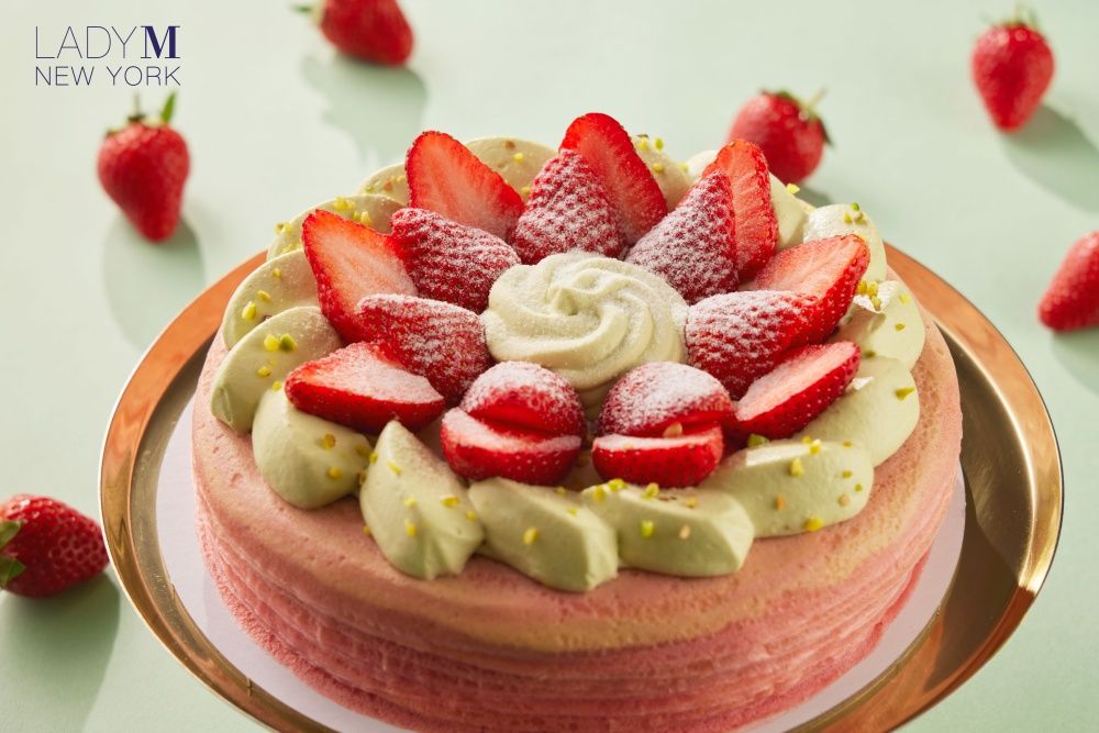 2026母親節蛋糕推薦！「LADY M草莓開心果千層、星巴克葡萄夏洛特蛋糕」送這絕對不出錯！-6
