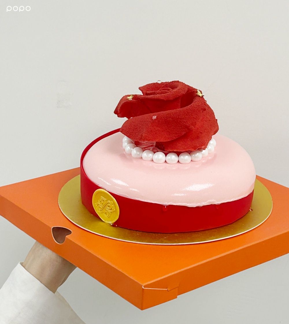 2026母親節蛋糕推薦！「LADY M草莓開心果千層、星巴克葡萄夏洛特蛋糕」送這絕對不出錯！-18