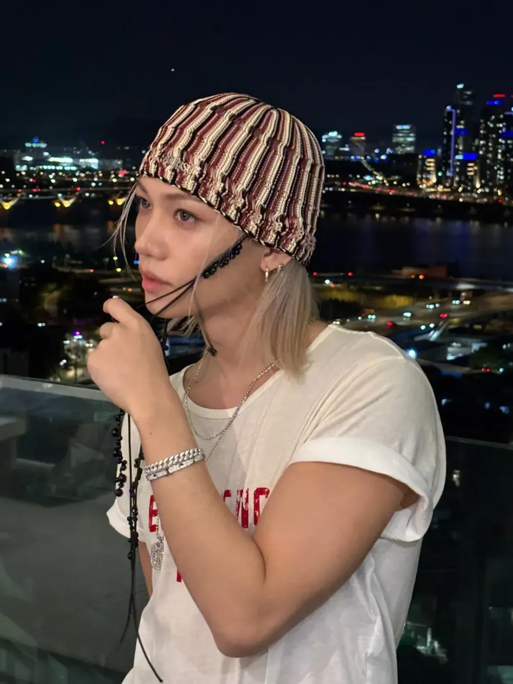 史上最稱職代言人？Felix狂曬四十張Atiissu帥照！粉色「牡蠣寶寶帽」可愛瘋、STAY們存圖存到手軟-8