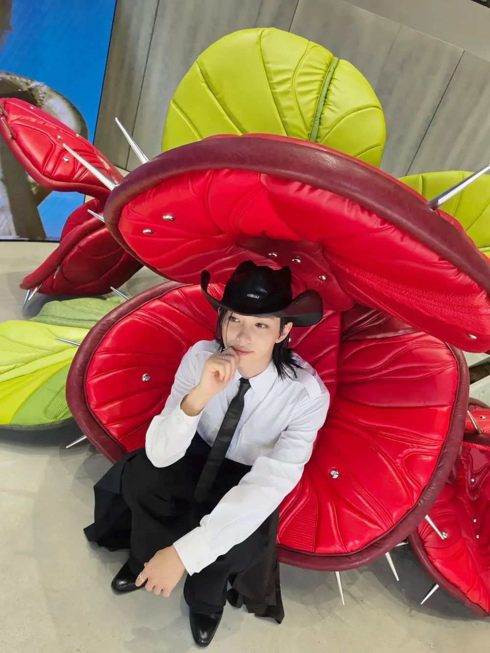 史上最稱職代言人？Felix狂曬四十張Atiissu帥照！粉色「牡蠣寶寶帽」可愛瘋、STAY們存圖存到手軟-10