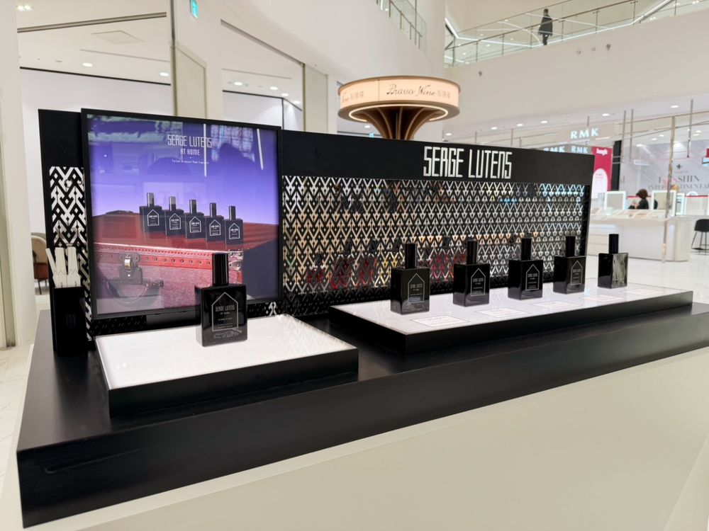 蘆丹氏抵台「必買香水」一次看懂！柏林少女玫瑰胡椒、孤女焚香體香、林之嫵媚雪松木質香，噴過直接封神！-3