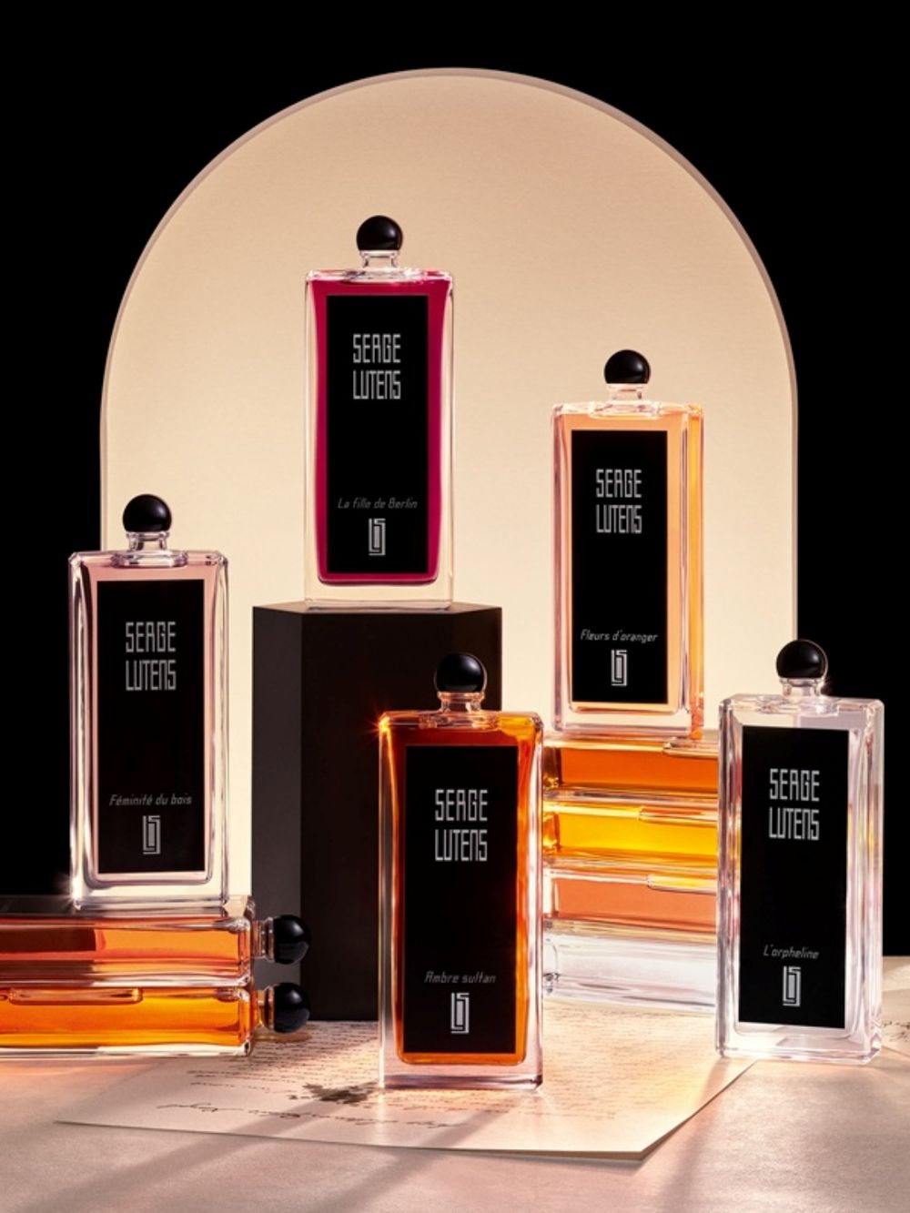 蘆丹氏抵台「必買香水」一次看懂！柏林少女玫瑰胡椒、孤女焚香體香、林之嫵媚雪松木質香，噴過直接封神！-13