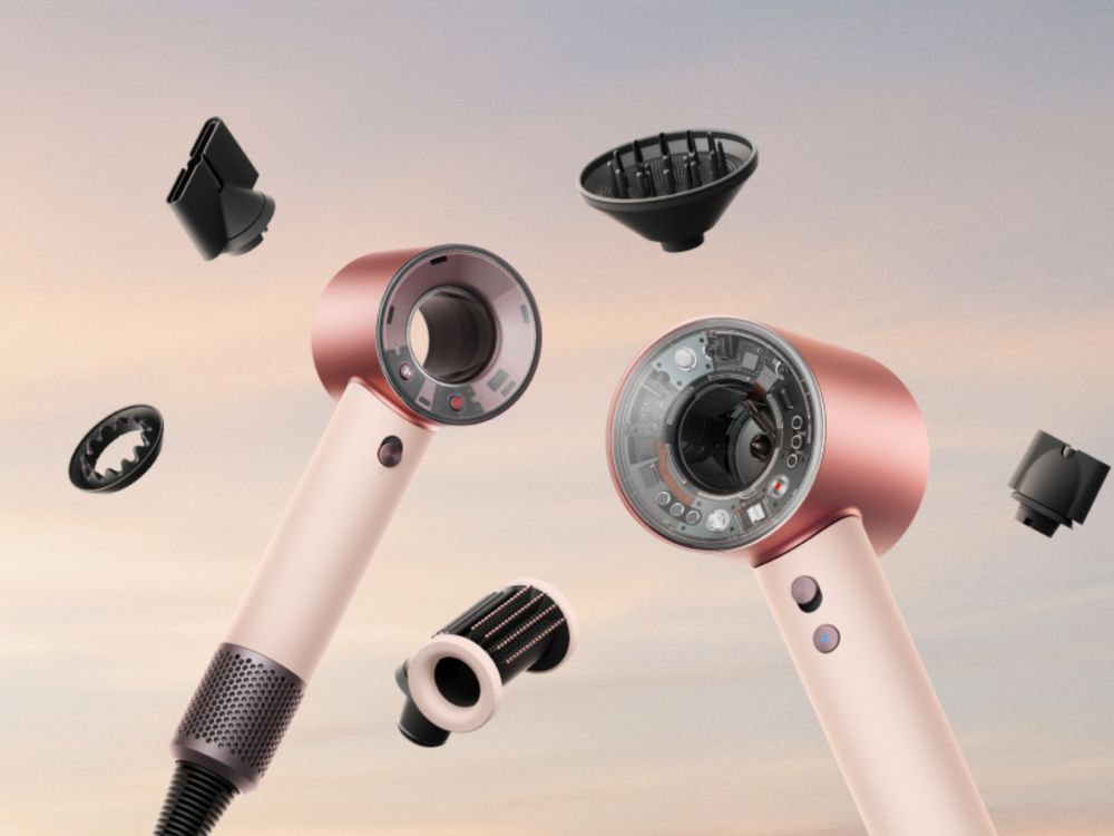 Dyson太懂找品牌大使！朴寶劍＆張員瑛夢幻同框首爾快閃店，搶先體驗全新「隨行吹風機」，必買亮點快筆記！-11