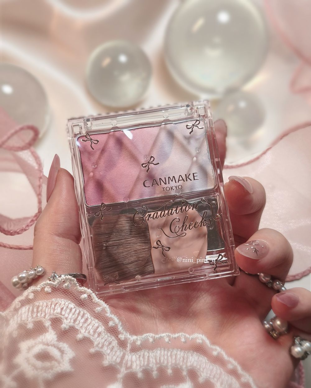 開賣被搶到缺貨！CANMAKE漸層腮紅結合頰彩＋打亮、一刷曖昧光澤太高級，被譽為SUQQU平替，獨賣資訊趕快筆記！-13