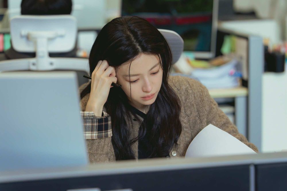 Netflix《努力克服自卑的我們》5大看點，高允貞、具教煥演出「大人式崩潰」，給深陷無價值感的你！-2