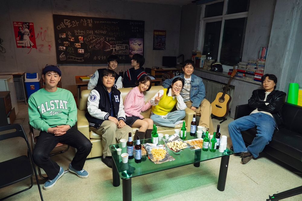 Netflix《努力克服自卑的我們》5大看點，高允貞、具教煥演出「大人式崩潰」，給深陷無價值感的你！-13
