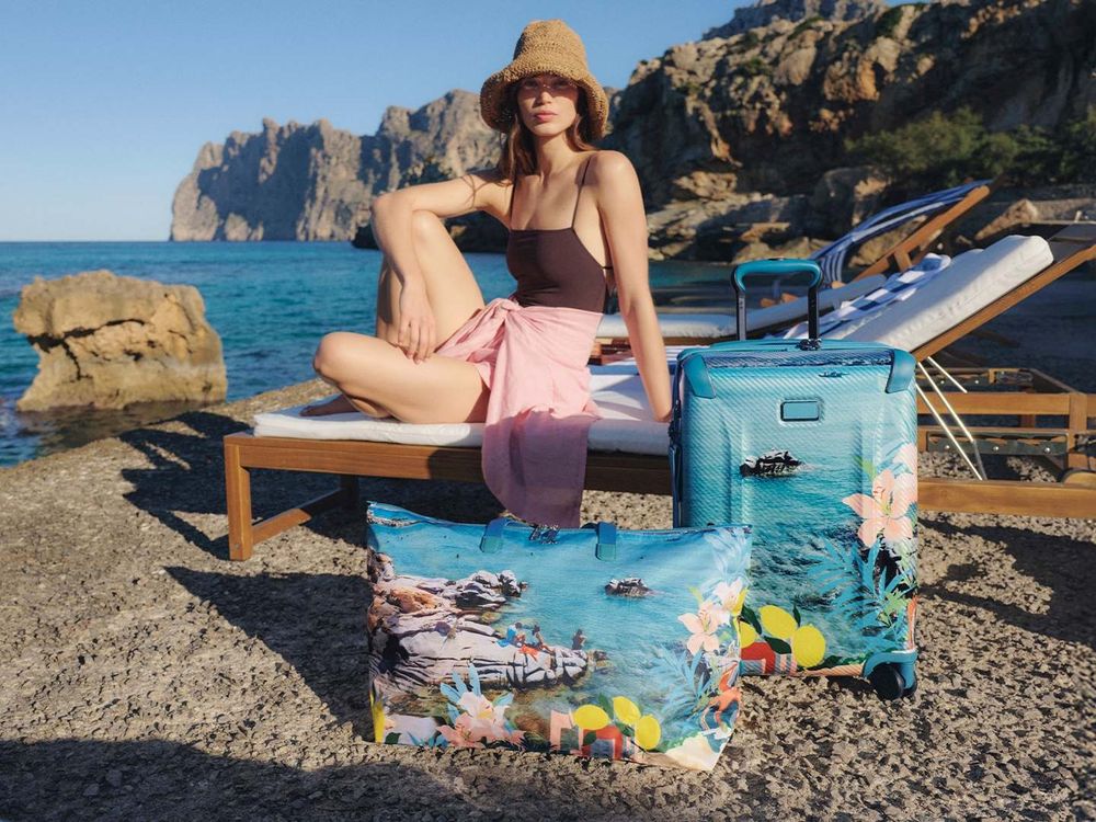 想訂機票出國了！美型又耐摔TUMI新行李箱「地中海新色」前開式行李箱一出就被問爆！-6