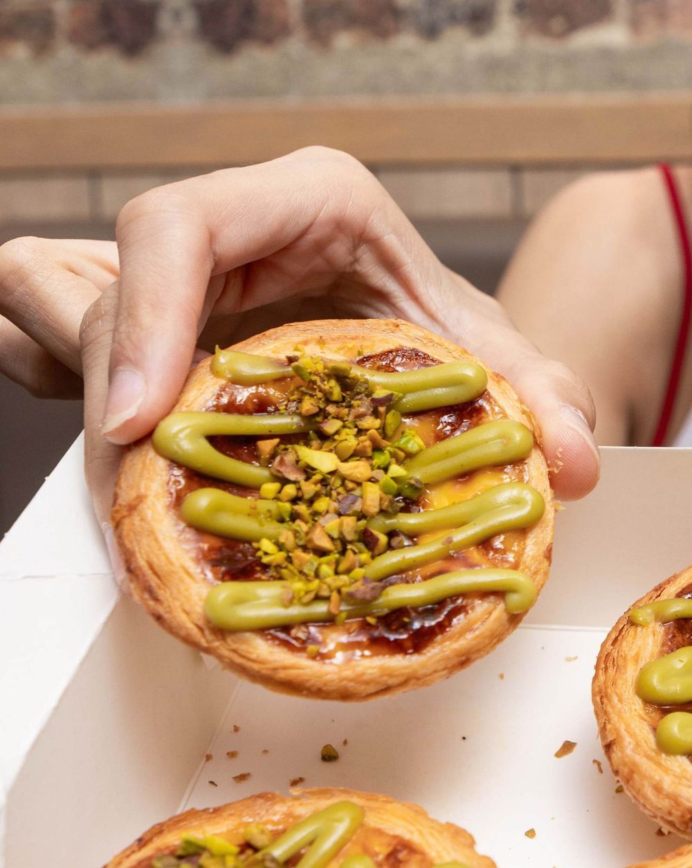 2026春夏必吃甜點新品推薦！「肯德基開心果蛋撻、beard papa's抹茶生乳泡芙」全都想吃吃看！-4