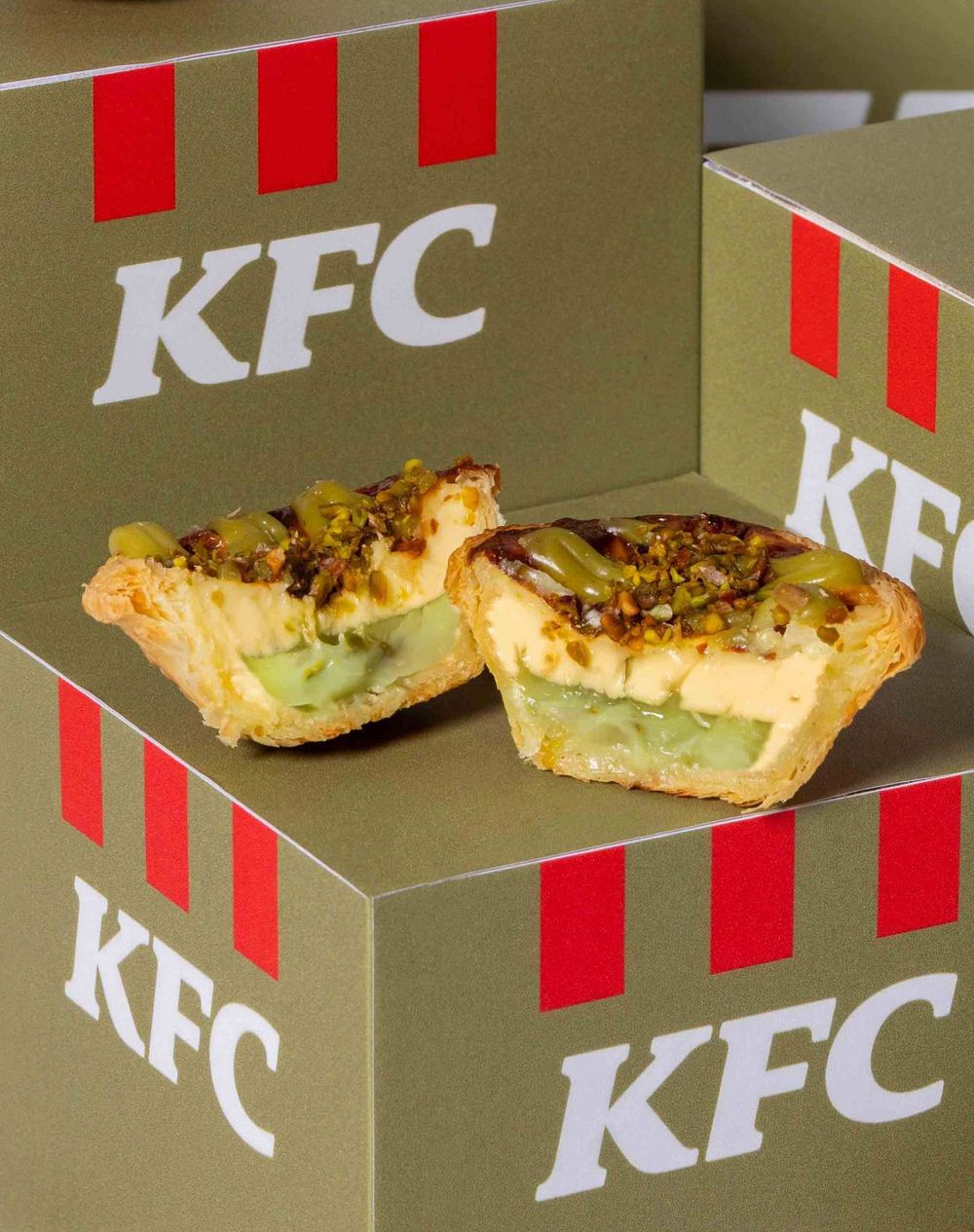 2026春夏必吃甜點新品推薦！「肯德基開心果蛋撻、beard papa's抹茶生乳泡芙」全都想吃吃看！-2