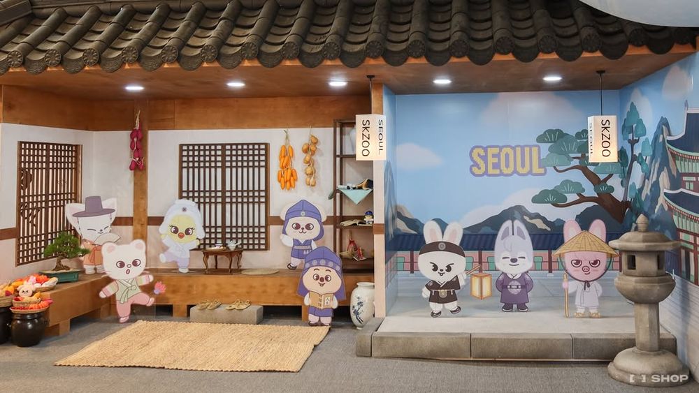 Stray Kids SKZOO快閃店來了！超可愛「鉉辰泰迪熊小貂吊飾、飯捲Felix小雞玩偶」全都要買！-5