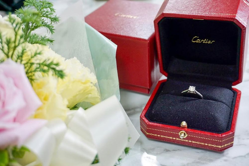 IU點頭關鍵是它？邊佑錫《21世紀大君夫人》夢幻「藍寶石求婚鑽戒」找到了！原來是來自卡地亞！-10