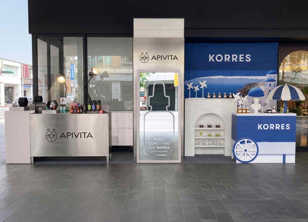 誠品南西秒變希臘小島！APIVITA蜂能精華、KORRES白色無花果香水快閃爆紅，限定優惠組合直接被掃貨！-2
