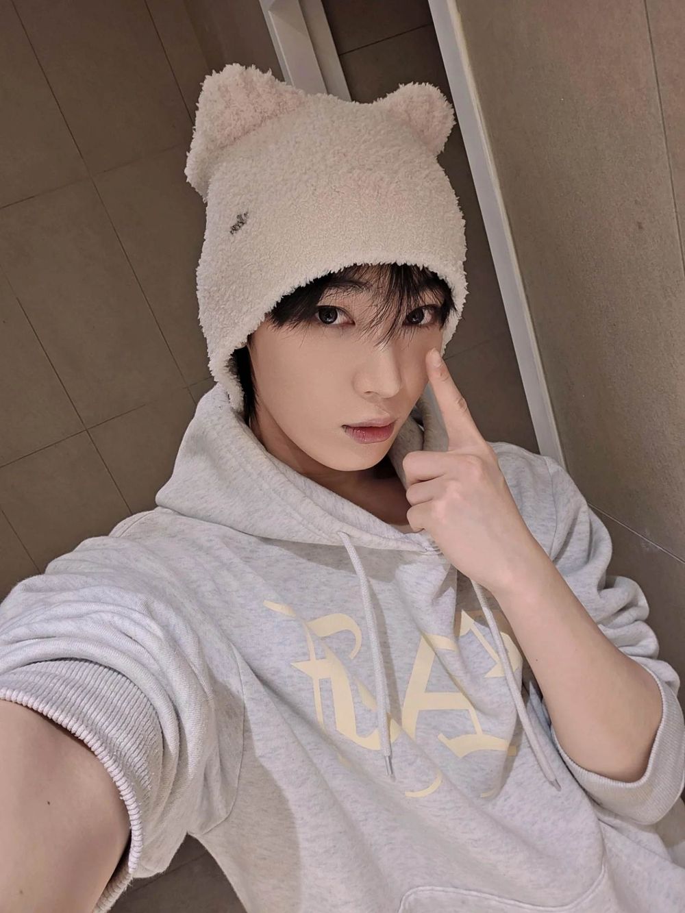 盤點6位可愛系KPOP男偶像！Felix反差萌太心動，秀彬、善禹笑容直擊心臟！-2