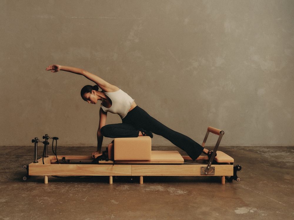 Kazuha愛牌又出神級新品！lululemon全新「波浪捲邊背心、瑜珈褲」登場！日常穿也好看、舒服到不想脫！-5
