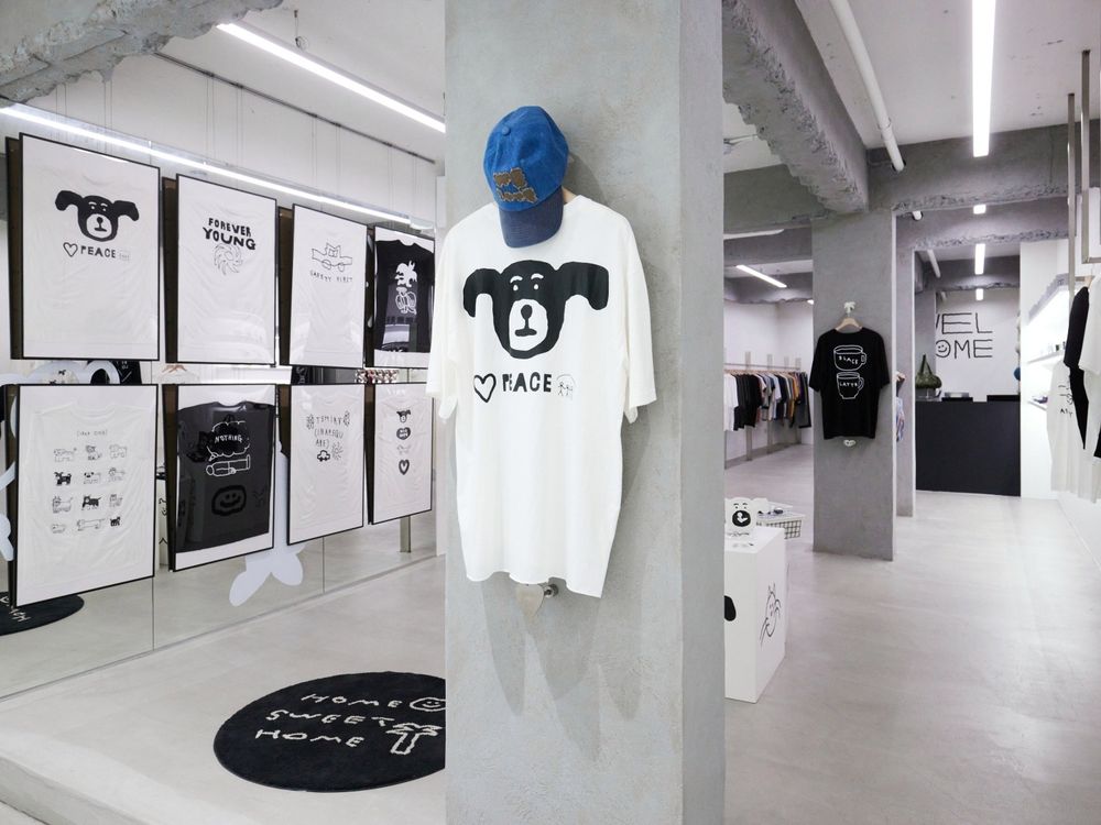韓星默默超愛小眾品牌「ooowl」插畫家快閃店登台！療癒狗狗T必收！SVT文俊輝私下也是粉絲！-12