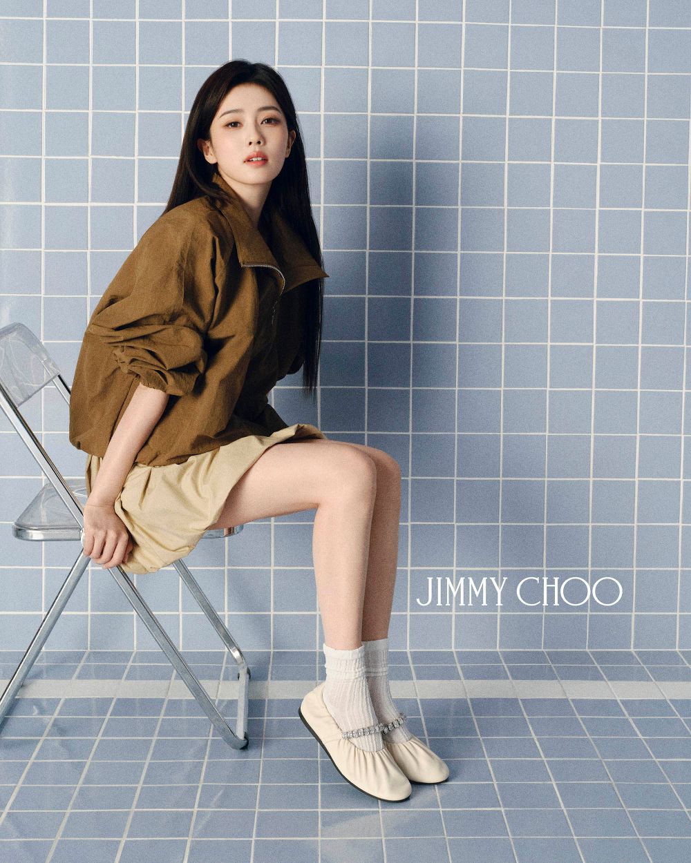 《莫離》白鹿戲裡戲外都美！最新JIMMY CHOO廣告曝光！「鉛筆美腿＋水晶芭蕾鞋」美到移不開眼！-3