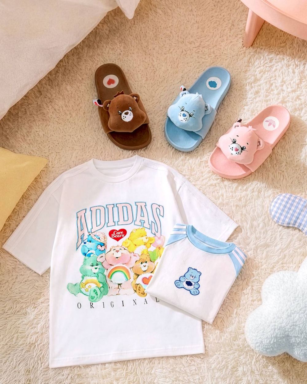 愛迪達竟然偷偷上架「Care Bears」聯名款！「熊熊大頭拖鞋、滾邊上衣」小細節狂暴擊粉絲的心！-2