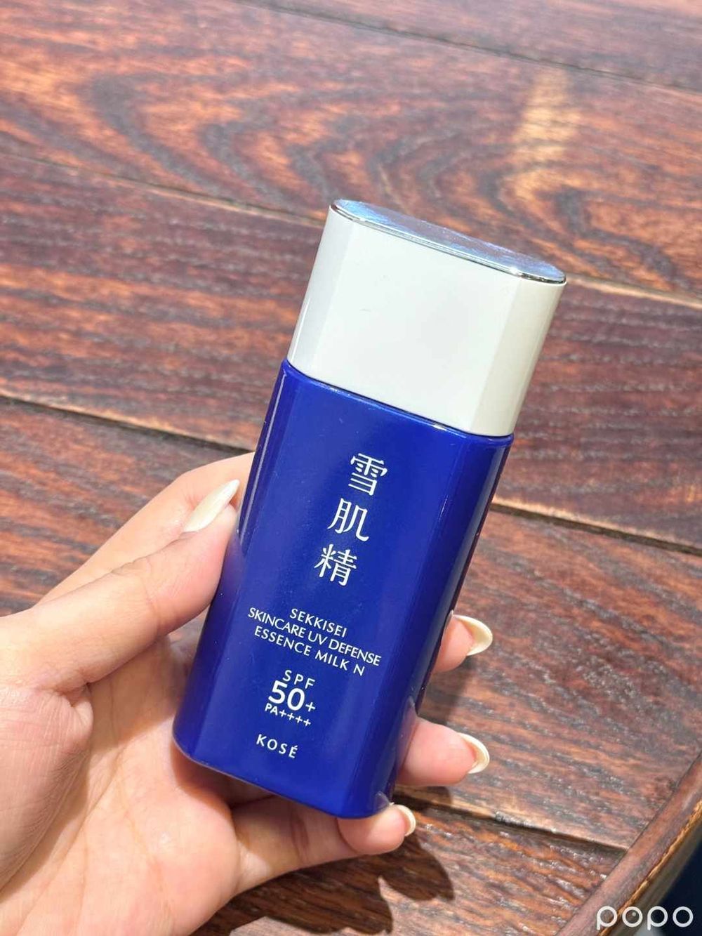 夏日不曬黑計畫！網友公認最清爽防曬評比，「嘉丹妮爾、雪肌精、專科、理膚寶水、凡士林」黏膩度實測、厚不厚重一看就知道！-3
