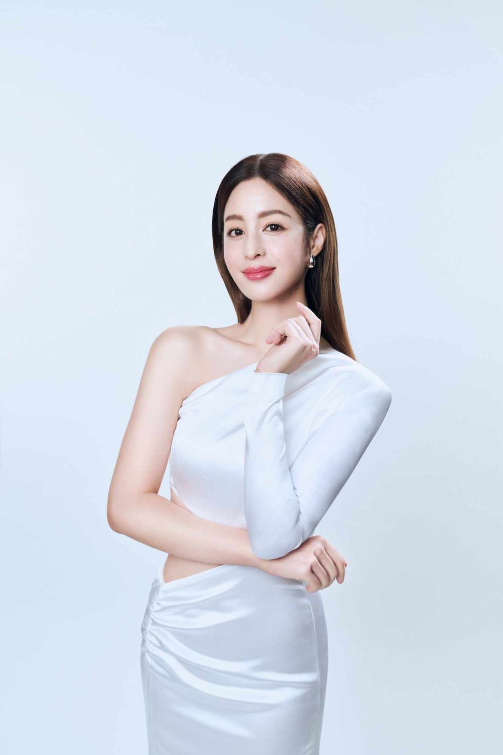 芬蘭「護膚界護國神山」首度引進亞洲！Lumene露明研補水修護力直逼天花板，自然系女神莫允雯最愛小藍瓶只在康是美買得到！-9