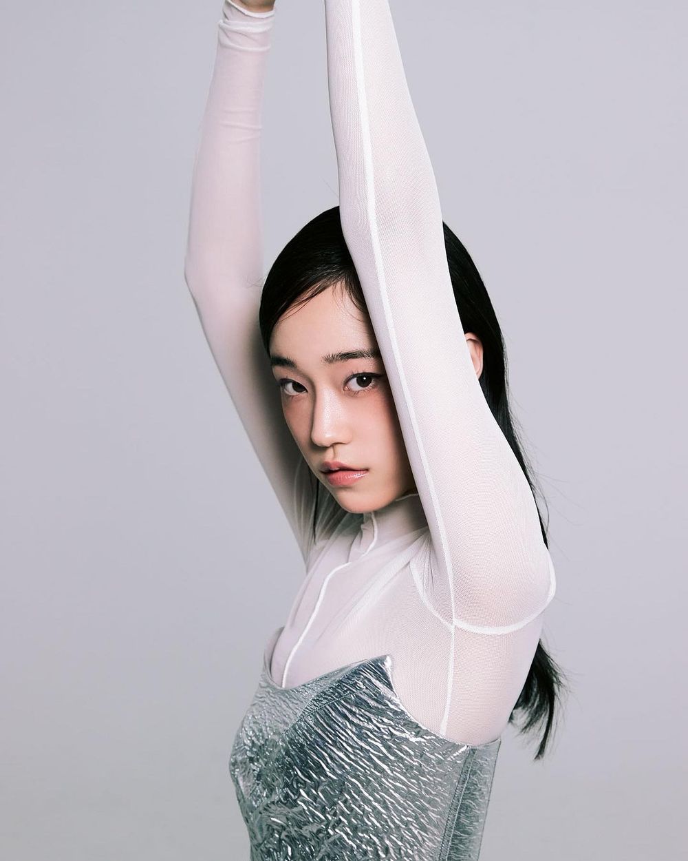 《鬼謎東宮》盧允瑞美成韓國新一代整形範本！拍戲前一步驟打造「透明水光肌」全靠妝前神物，歷任美妝代言一次看！-7