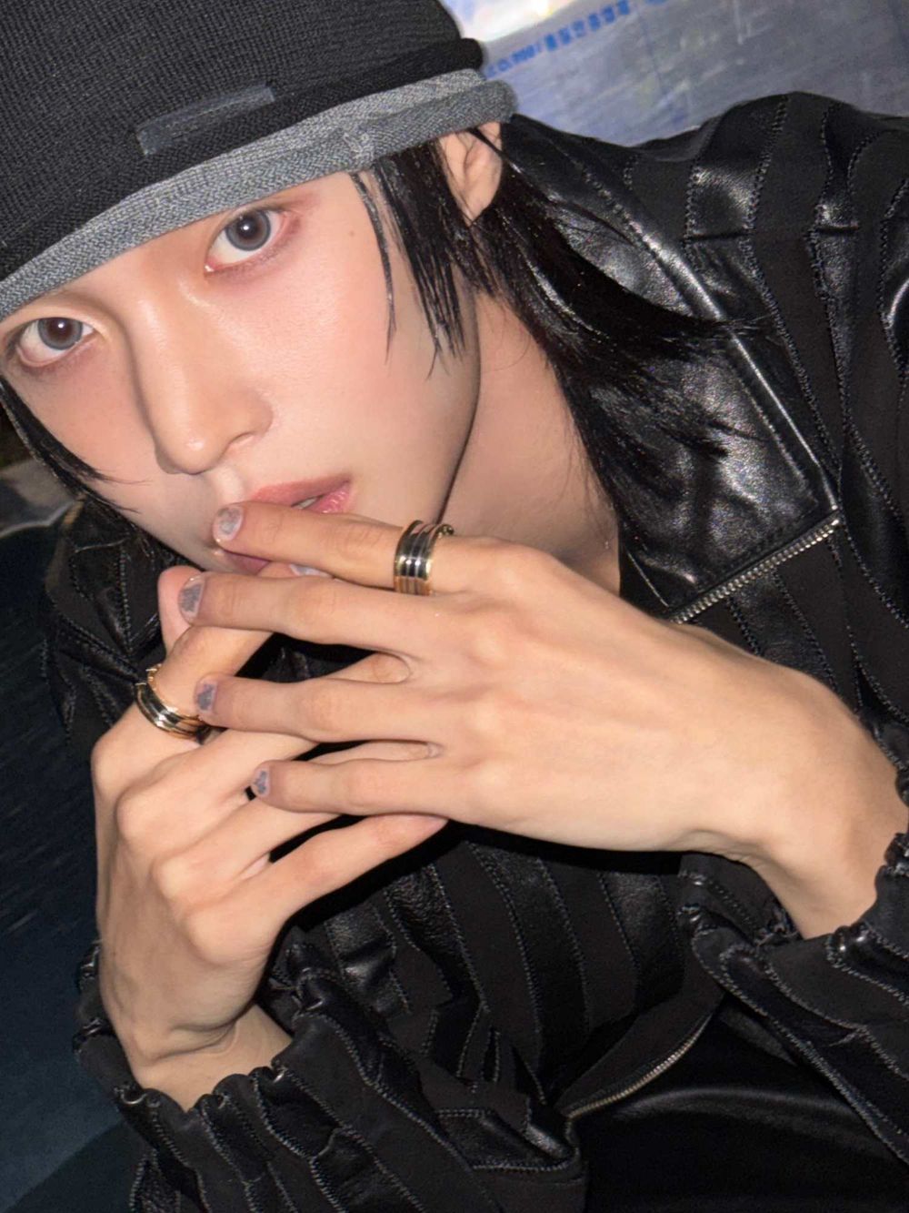 網熱議眼睛最美的KPOP男偶像！V神級眼神全網讚嘆，Joshua、Lee Know電眼魅力太強！-13