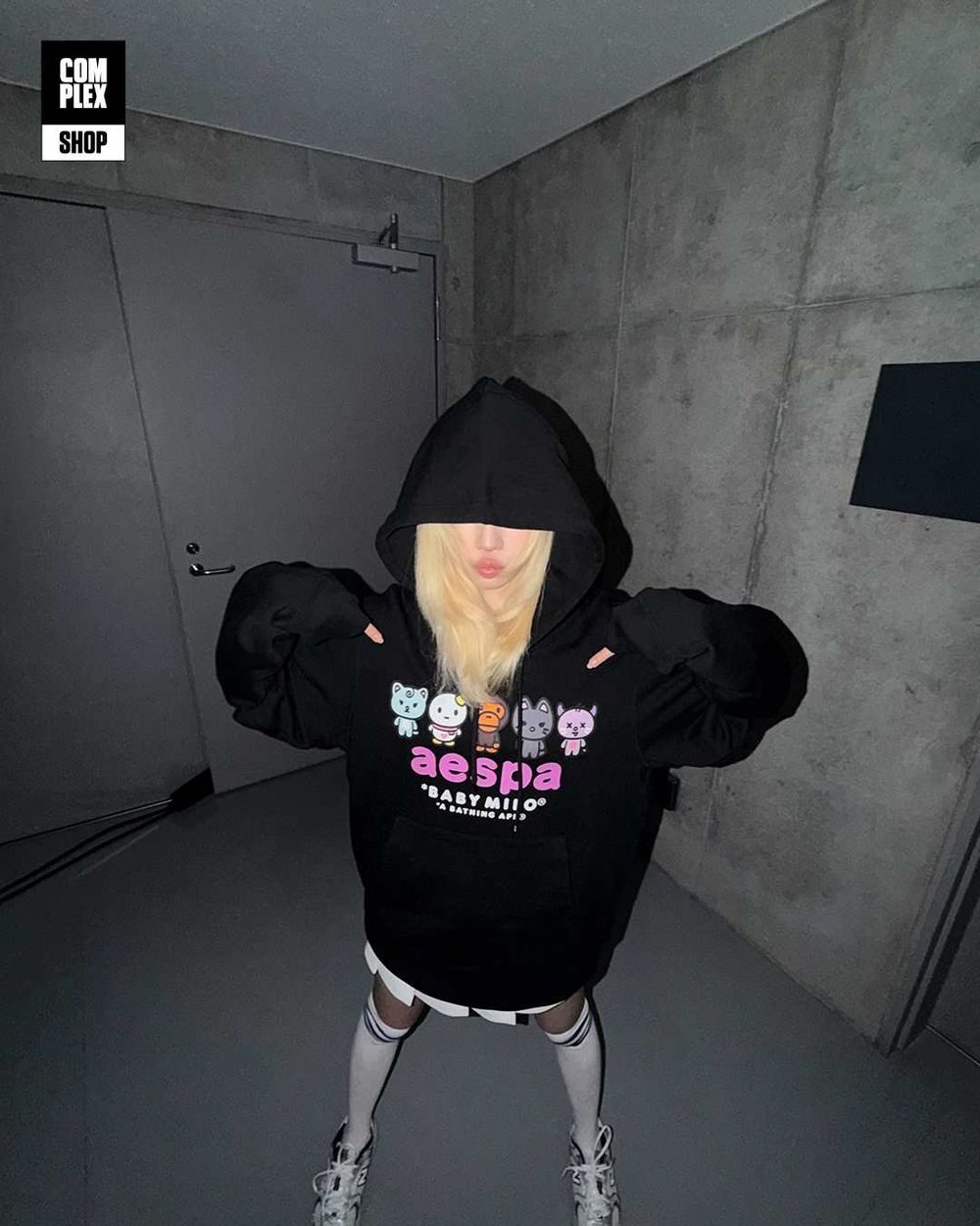MY們請注意！BAPE和aespa聯名系列真的來了！小檸檬Baby Milo吊飾、上衣可愛瘋！-8