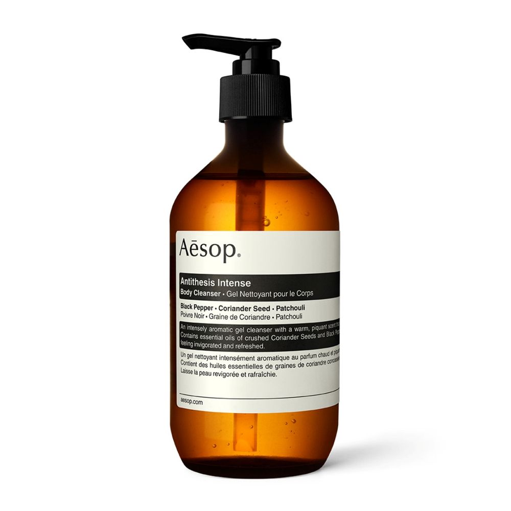 浴室最高級的療癒香氣！Aesop「異想熾香潔膚露」新登場，大膽以黑胡椒＋芫荽籽為主角，冷暖交織的木質辛香太欠買！-5