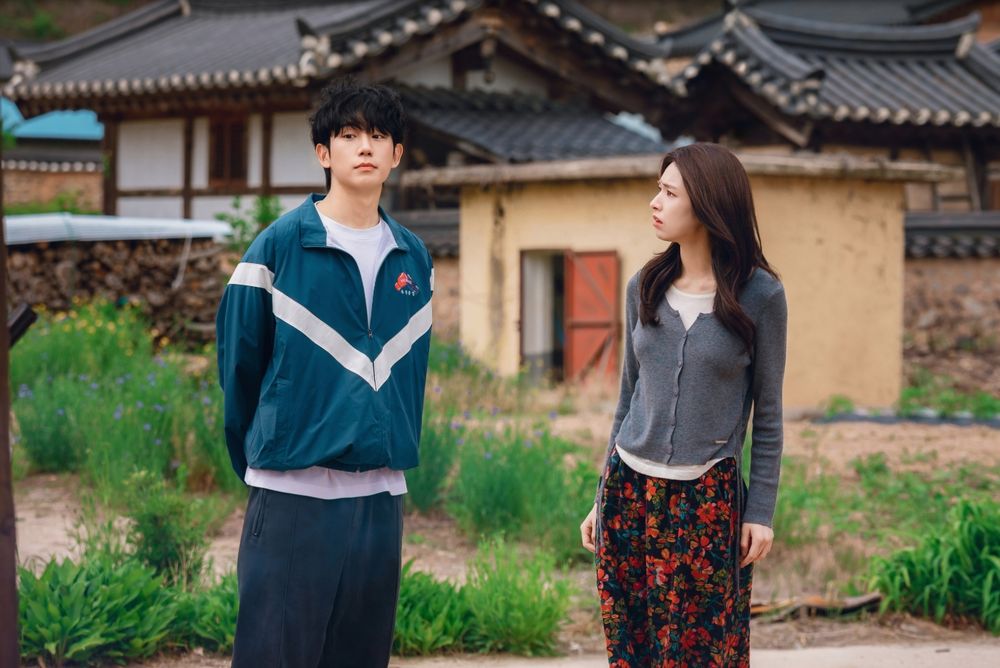 2026年8月Netflix上架片單！丁海寅首搭賀營《我的荒糖戀愛》甜蜜開播，宋江、李濬榮神顏校園劇準備洗版！-16