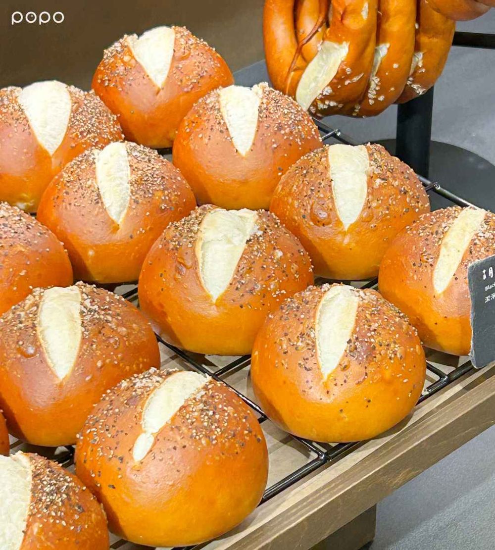 東區最美麵包店BAKERHOOD來了！脆友狂推「開心果可頌、胡椒乳酪鹼麵包、莓果酸麵包」必點一次看！-5