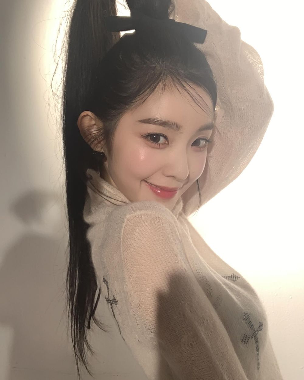 網熱議眼睛最美的KPOP女偶像！張員瑛甜美感十足，Jisoo無辜桃花眼，子瑜標準「大眼美人」-2