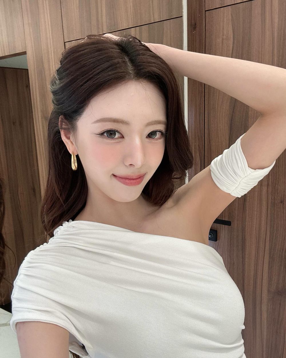 網熱議眼睛最美的KPOP女偶像！張員瑛甜美感十足，Jisoo無辜桃花眼，子瑜標準「大眼美人」-13