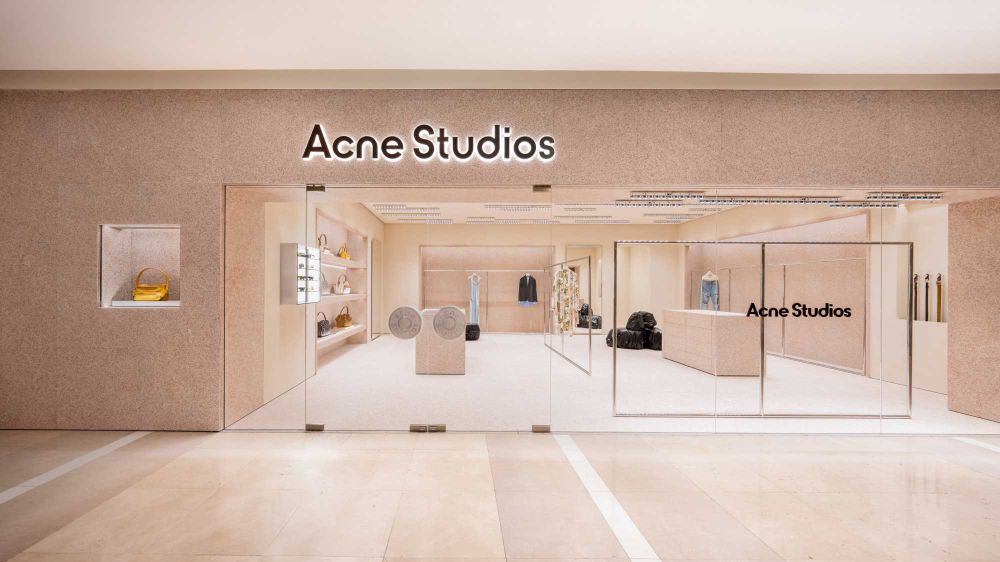 韓星愛牌Acne Studios台中逛得到！NCT Johnny、IU都是愛用者！店鋪美到像藝廊！-9