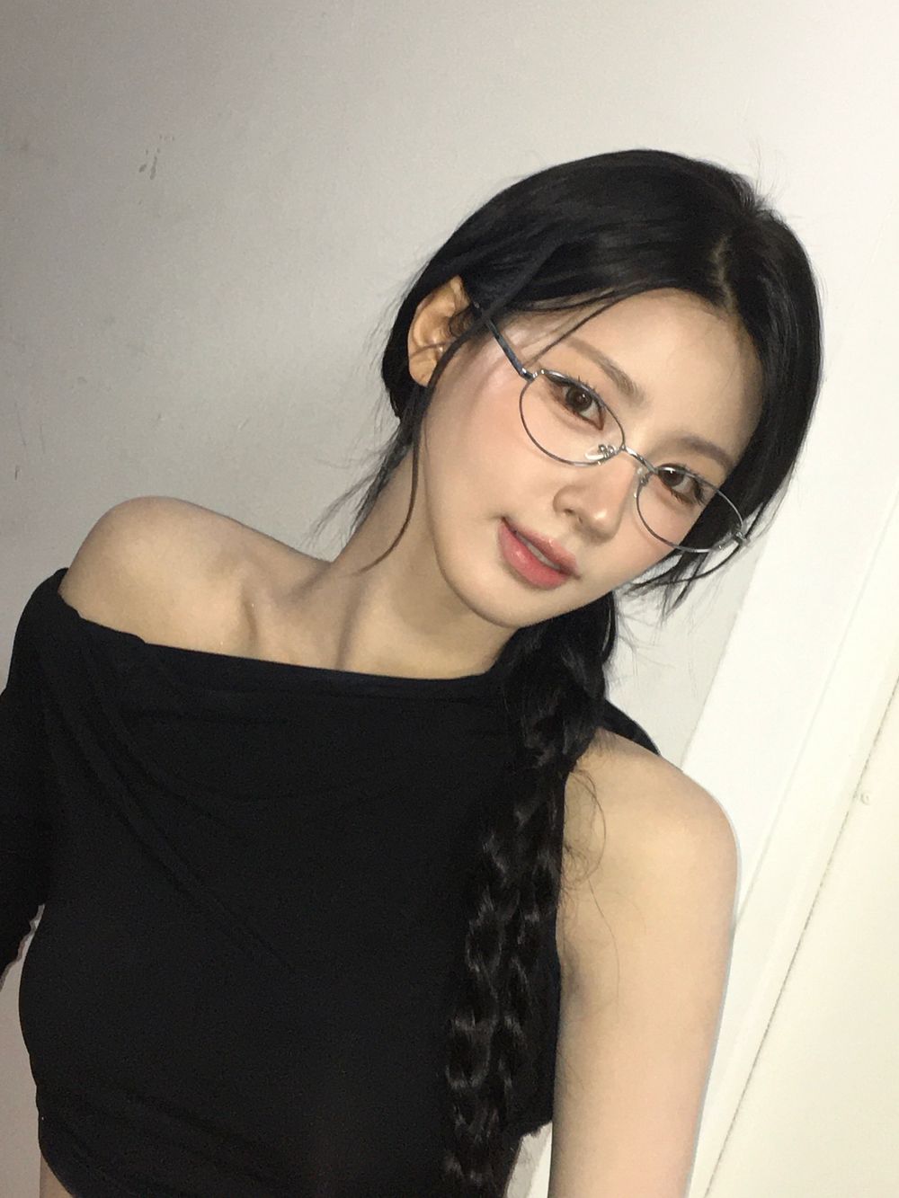 i-dle薇娟身上的仙女香找到了！8款愛香根本「人間初戀香」選品，玫瑰梔子花、紫丁香、無花果都是面姐本命體香！-5