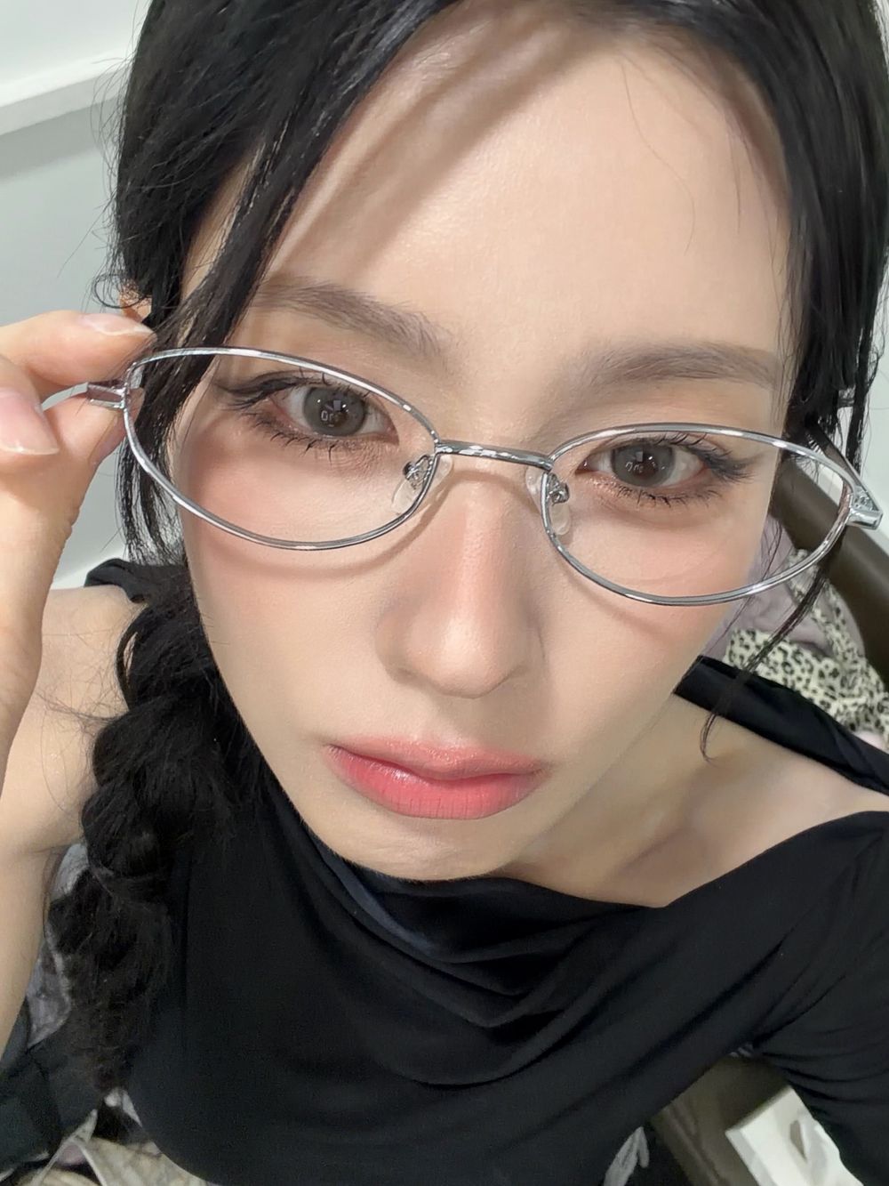 i-dle薇娟身上的仙女香找到了！8款愛香根本「人間初戀香」選品，玫瑰梔子花、紫丁香、無花果都是面姐本命體香！-4