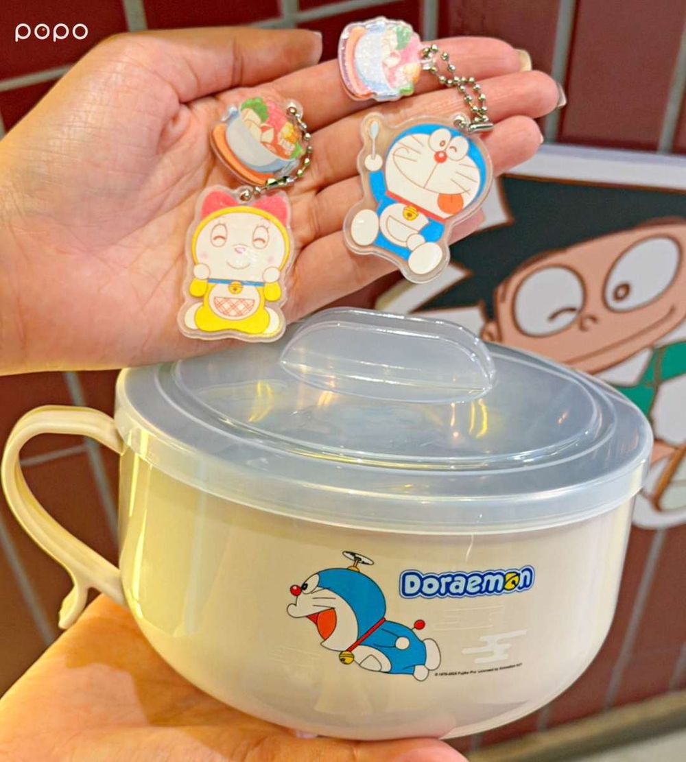 聚、和牛涮跟哆啦A夢聯名啦！超可愛「哆啦A夢魚餅」Q到捨不得吃，再送萌翻「百寶袋圍兜兜」！-13