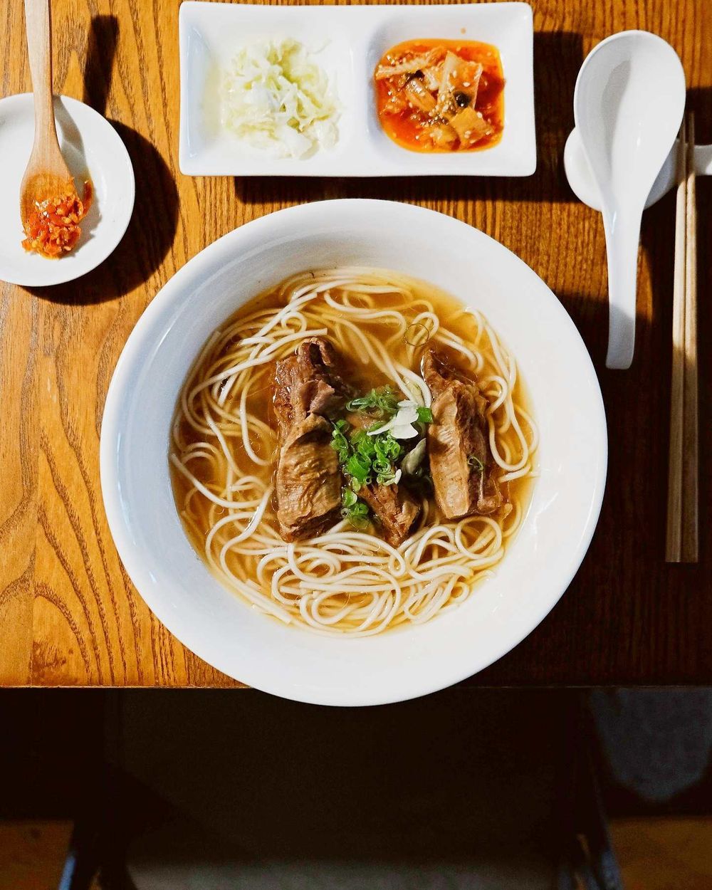 老闆熱給你吃！2026台北必吃6大牛肉麵店推薦！劉山東牛肉麵網友狂推、「這間」BIGBANG太陽也愛！-11