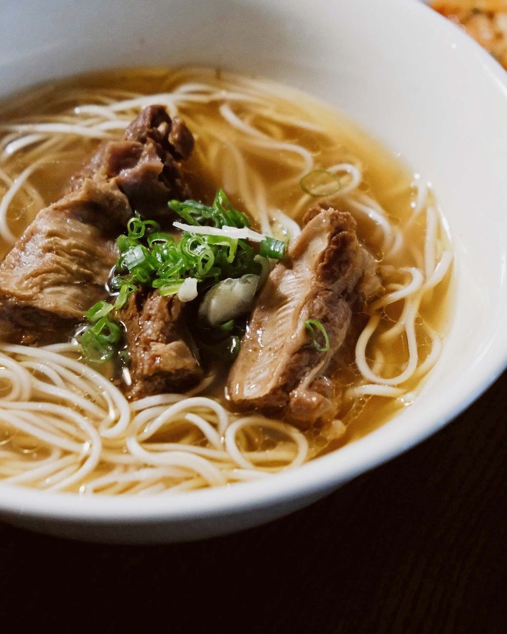 老闆熱給你吃！2026台北必吃6大牛肉麵店推薦！劉山東牛肉麵網友狂推、「這間」BIGBANG太陽也愛！-10