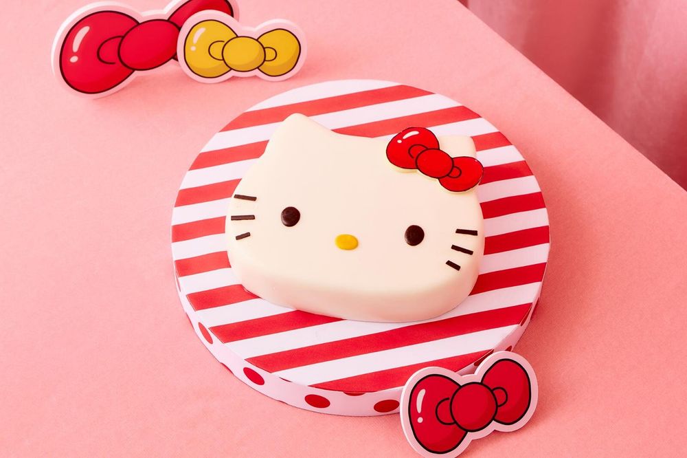 日本飯店開賣Hello Kitty主題下午茶！超可愛「大臉凱蒂貓蛋糕、蝴蝶結造型芭菲」萌到捨不得吃！-11