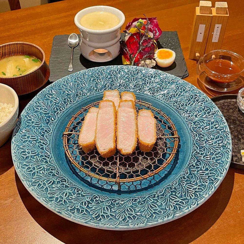 京都爆紅炸豬排「空蟬亭」來台灣了！外酥內軟「熟成菲力豬排、黑豚里肌豬排」菜單價格一次看！-2