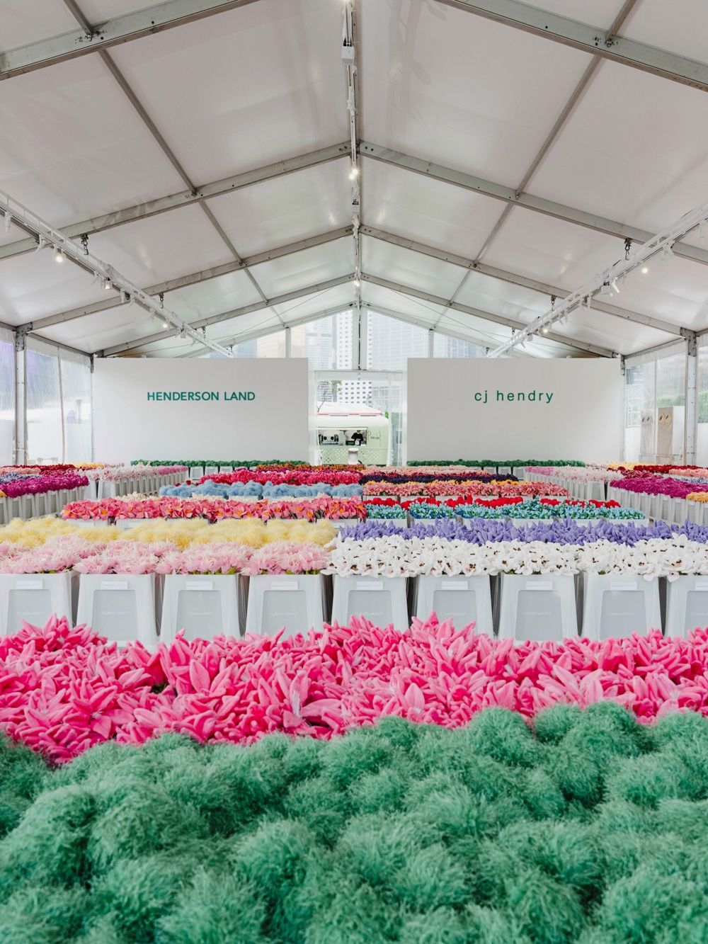 社群爆紅「絨毛花店」Flower Shop來台北了！「蜜桃色玫瑰、奶油白鬱金香」上百種繽紛花卉美翻天！-6