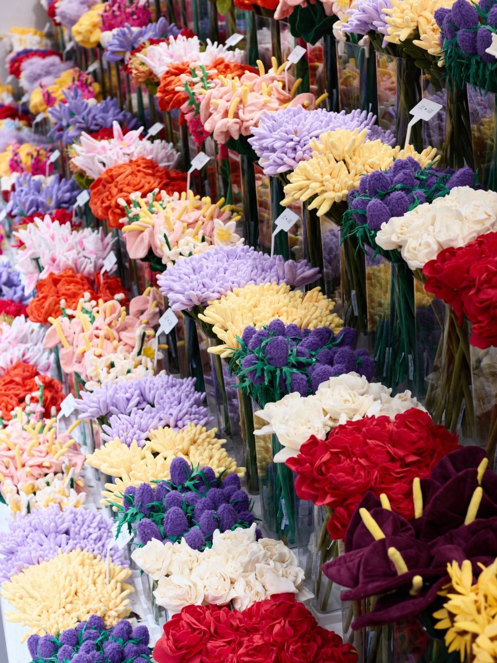 社群爆紅「絨毛花店」Flower Shop來台北了！「蜜桃色玫瑰、奶油白鬱金香」上百種繽紛花卉美翻天！-2