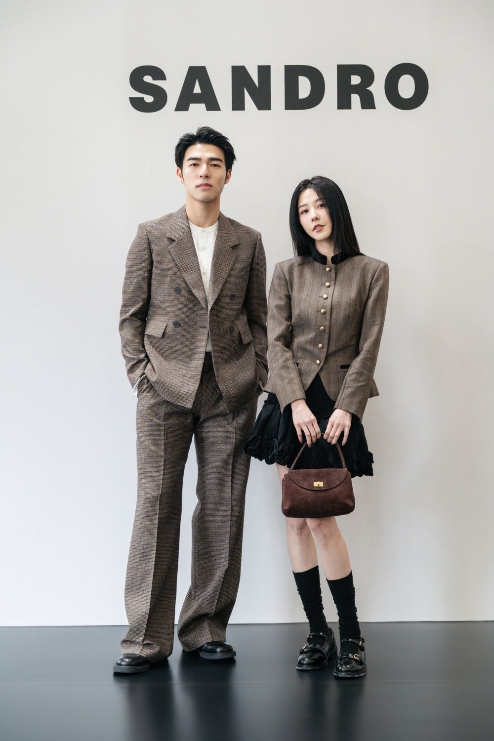 老錢風女孩看過來！SANDRO秋冬全新「皮外套、針織上衣」美到不講理！雙口袋包超必收、難怪邵雨薇也心動！-2