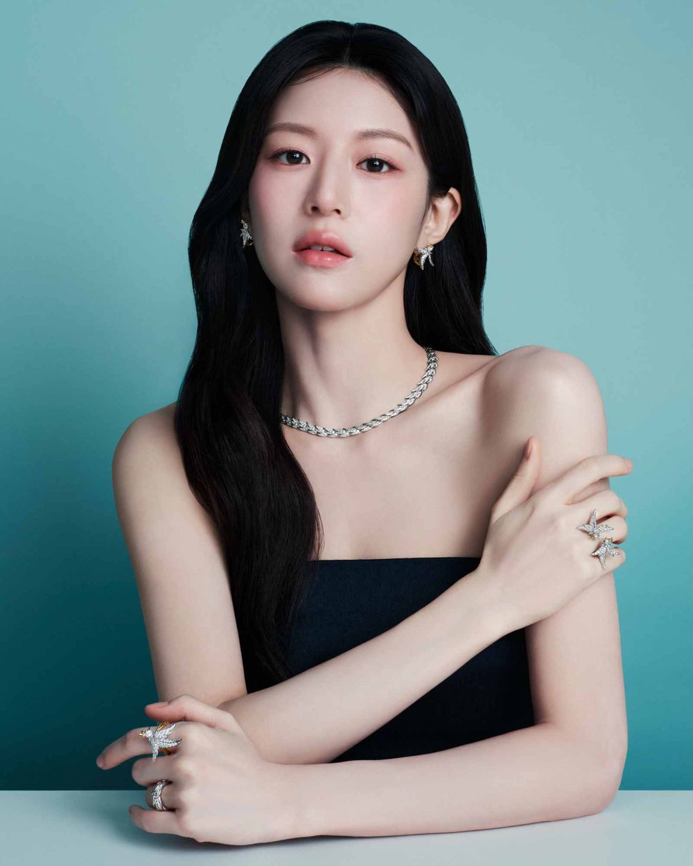 貴氣擋不住！高允貞驚喜拿下Tiffany & Co.大使頭銜！最新形象照根本千金大小姐、同款系列也找到了！-4